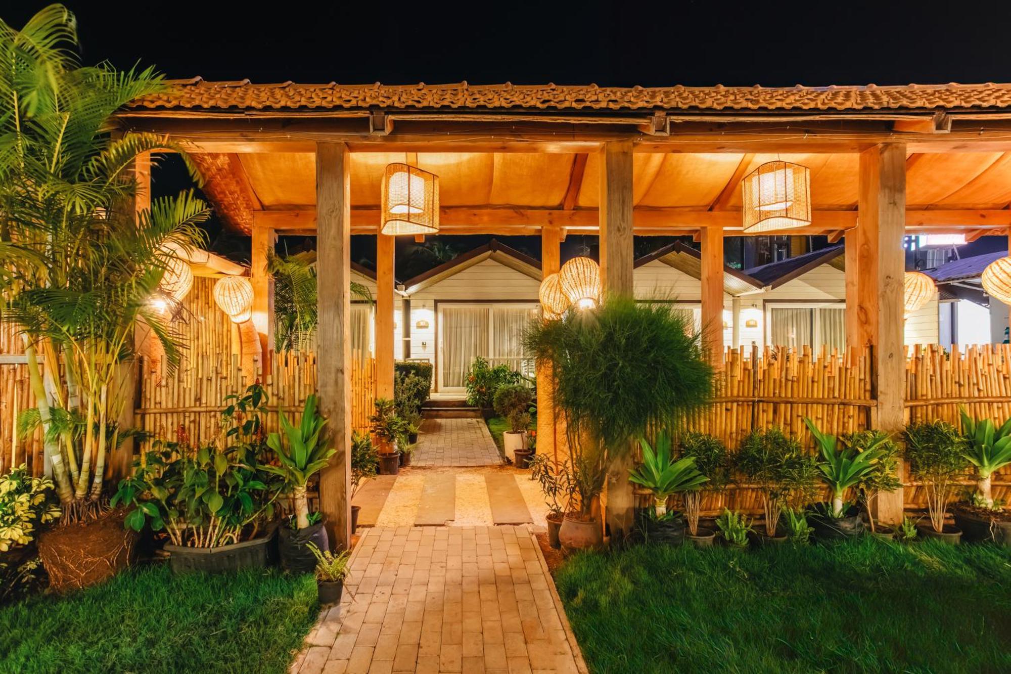 Stone Wood Beach Resort, Vagator Εξωτερικό φωτογραφία