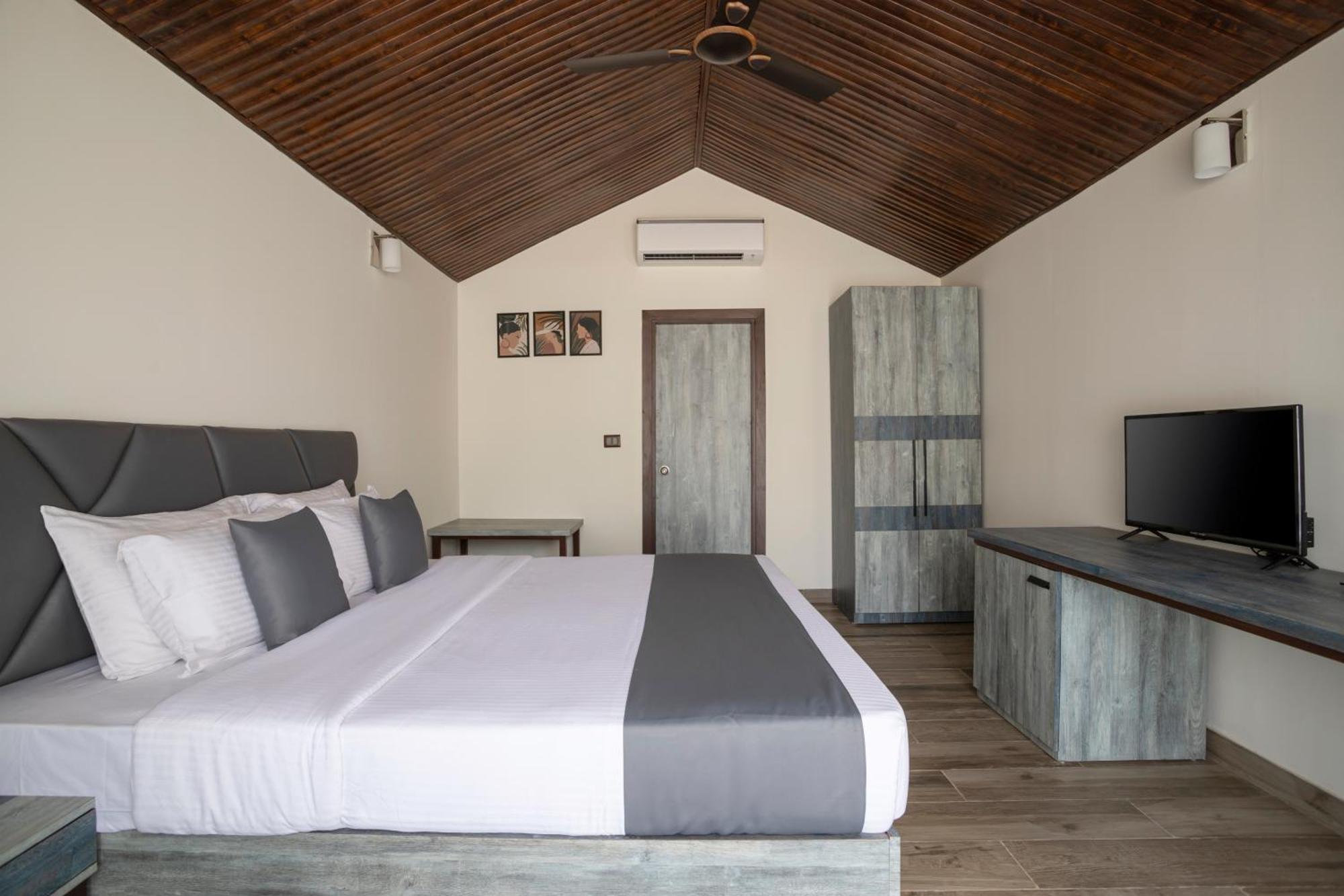 Stone Wood Beach Resort, Vagator Εξωτερικό φωτογραφία