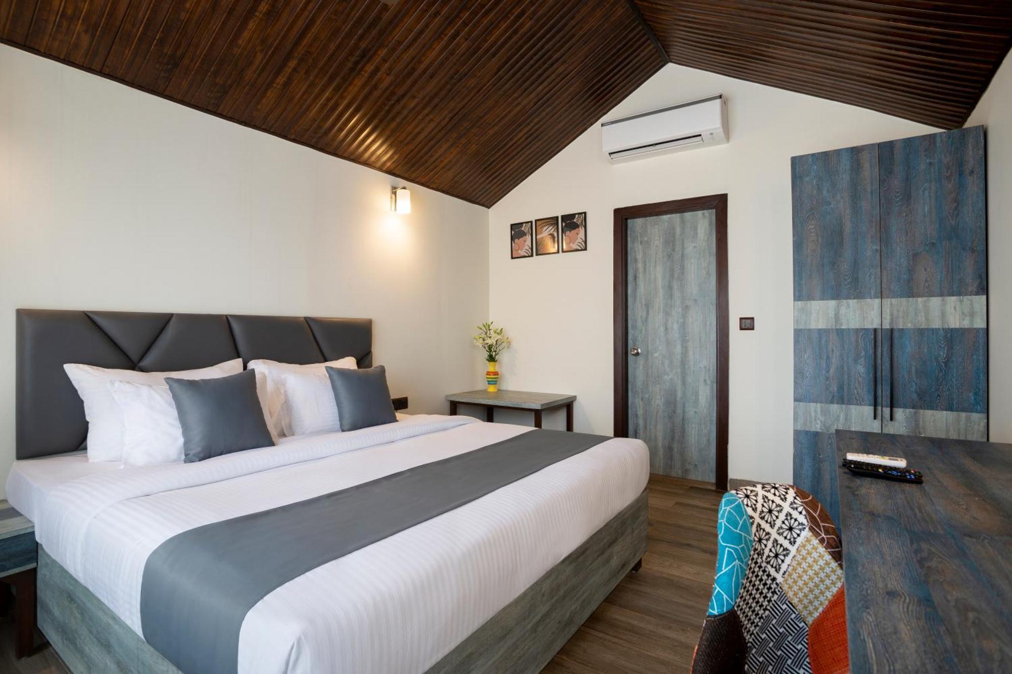 Stone Wood Beach Resort, Vagator Εξωτερικό φωτογραφία